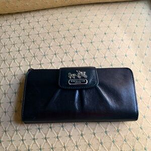 Women’s Coach wallet